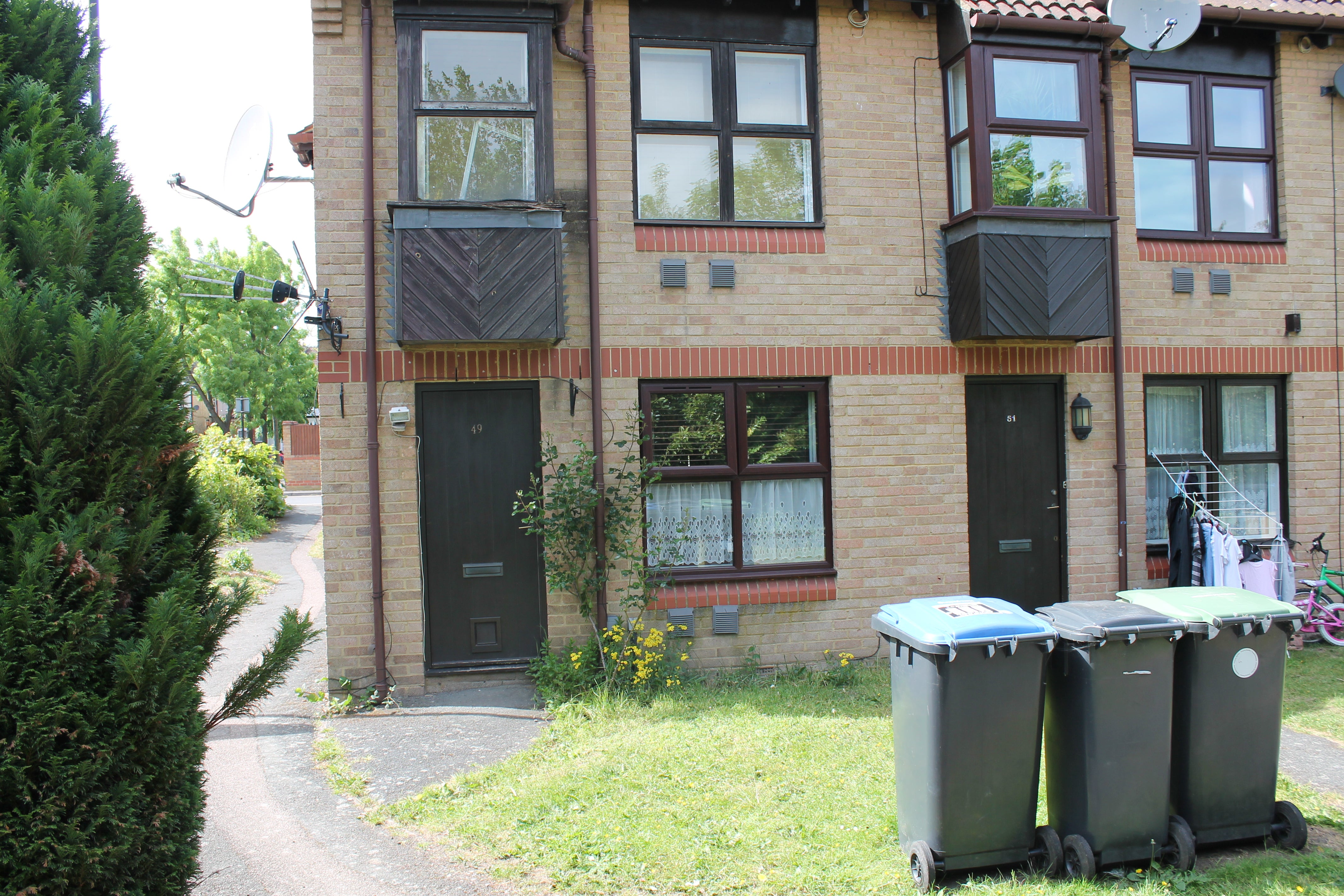 Flat Pilgrims Close in Greater London