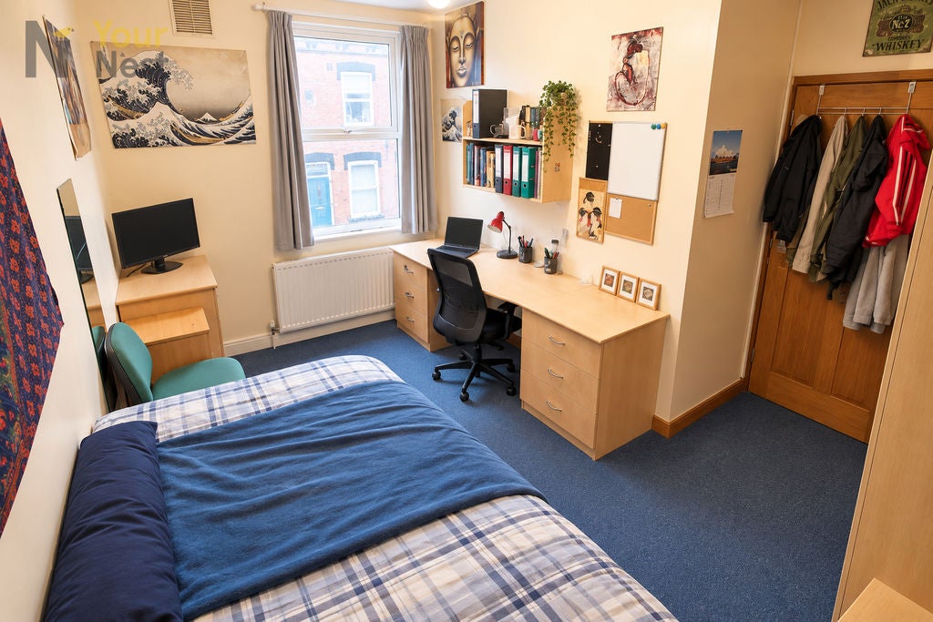 Room Harold Walk in Leeds