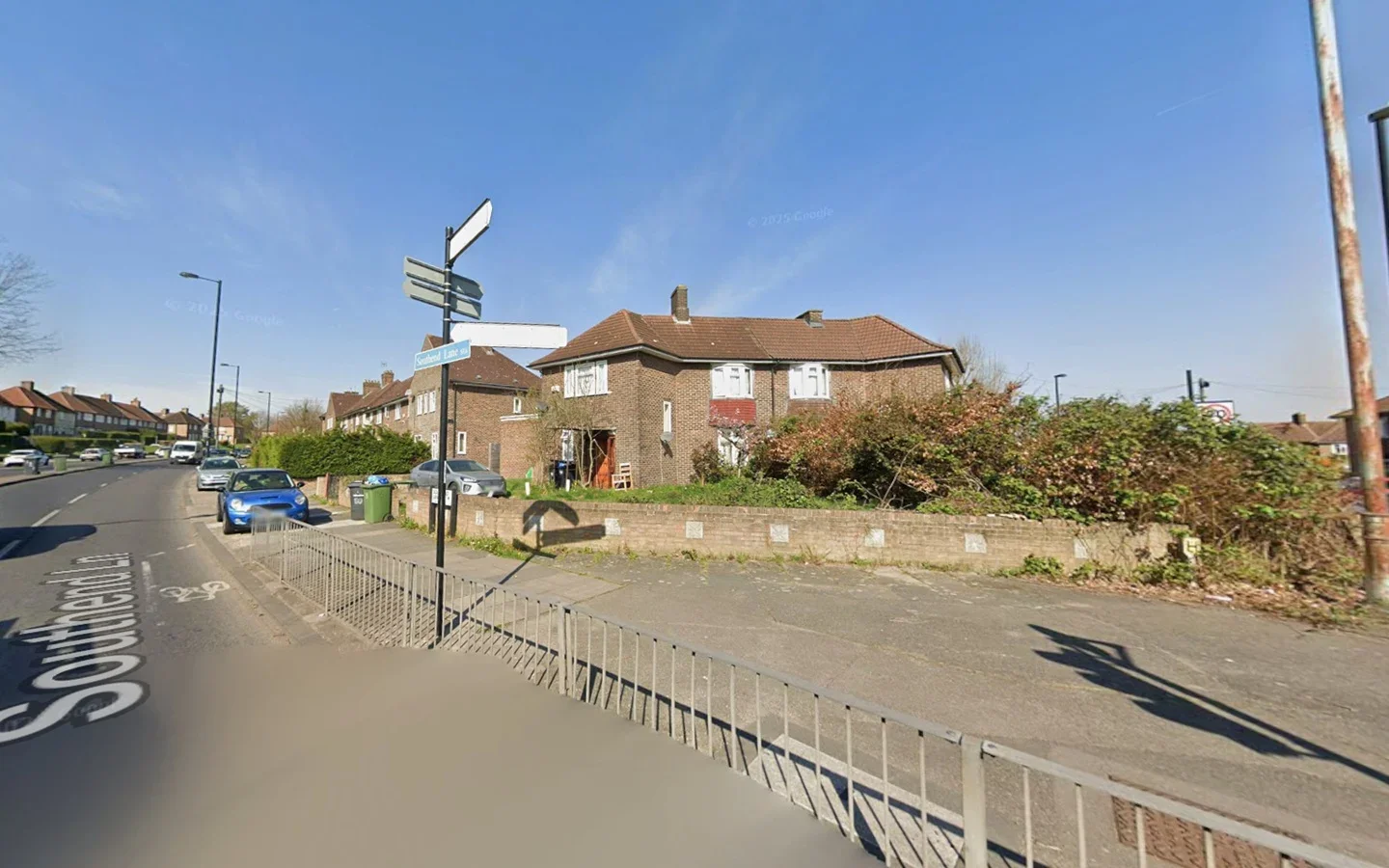 Flat Southend Lane in Greater London