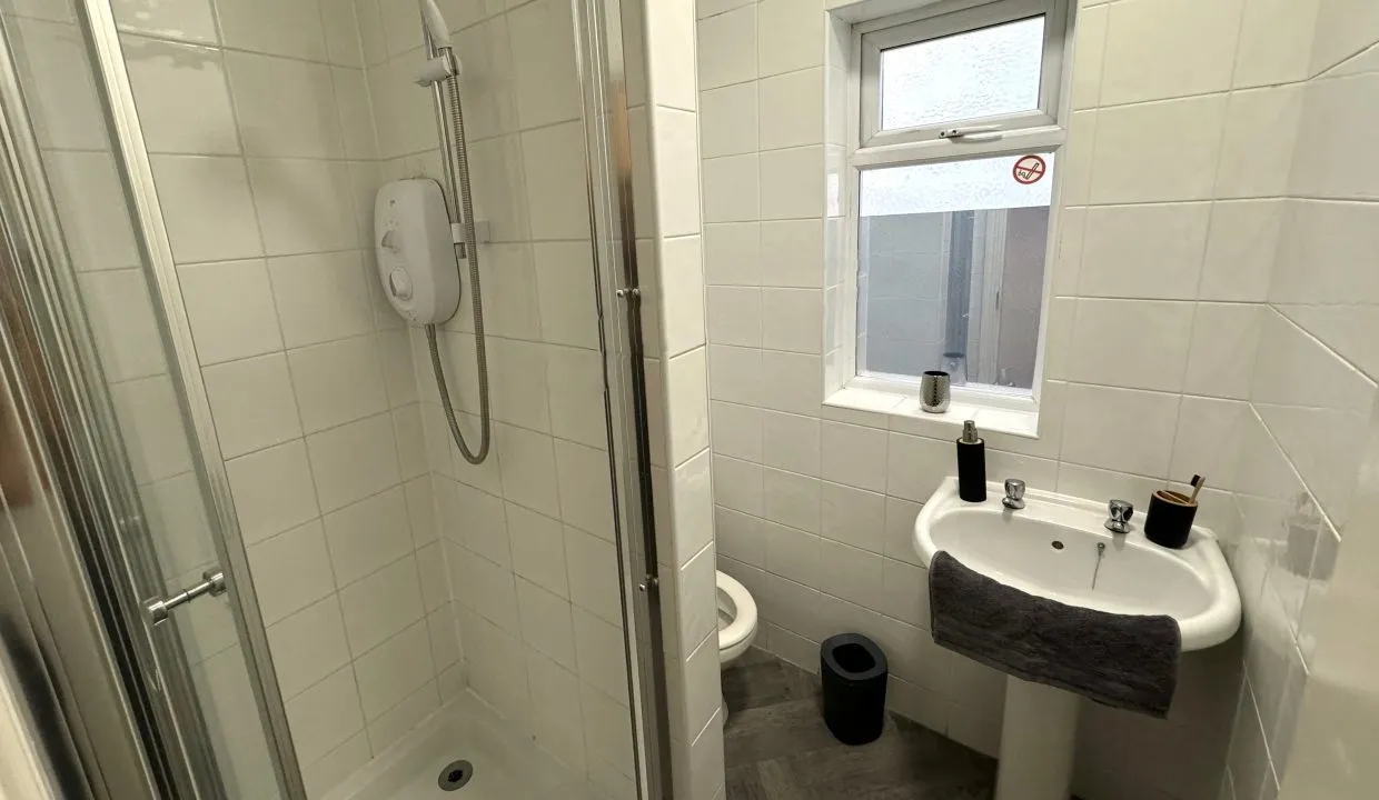 Room Aylestone Road in Leicester