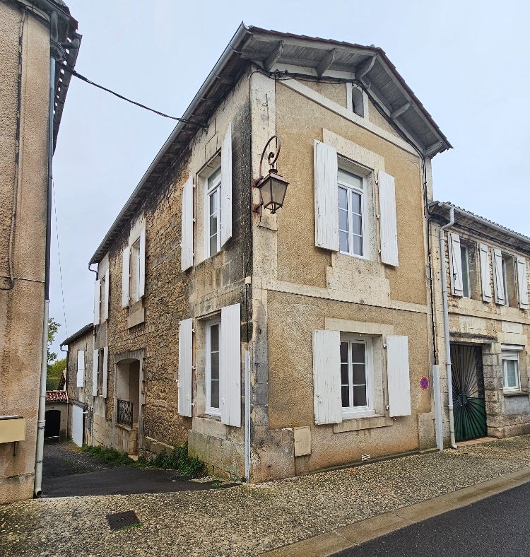 Maison Rue Nationale à Roullet-Saint-Estèphe