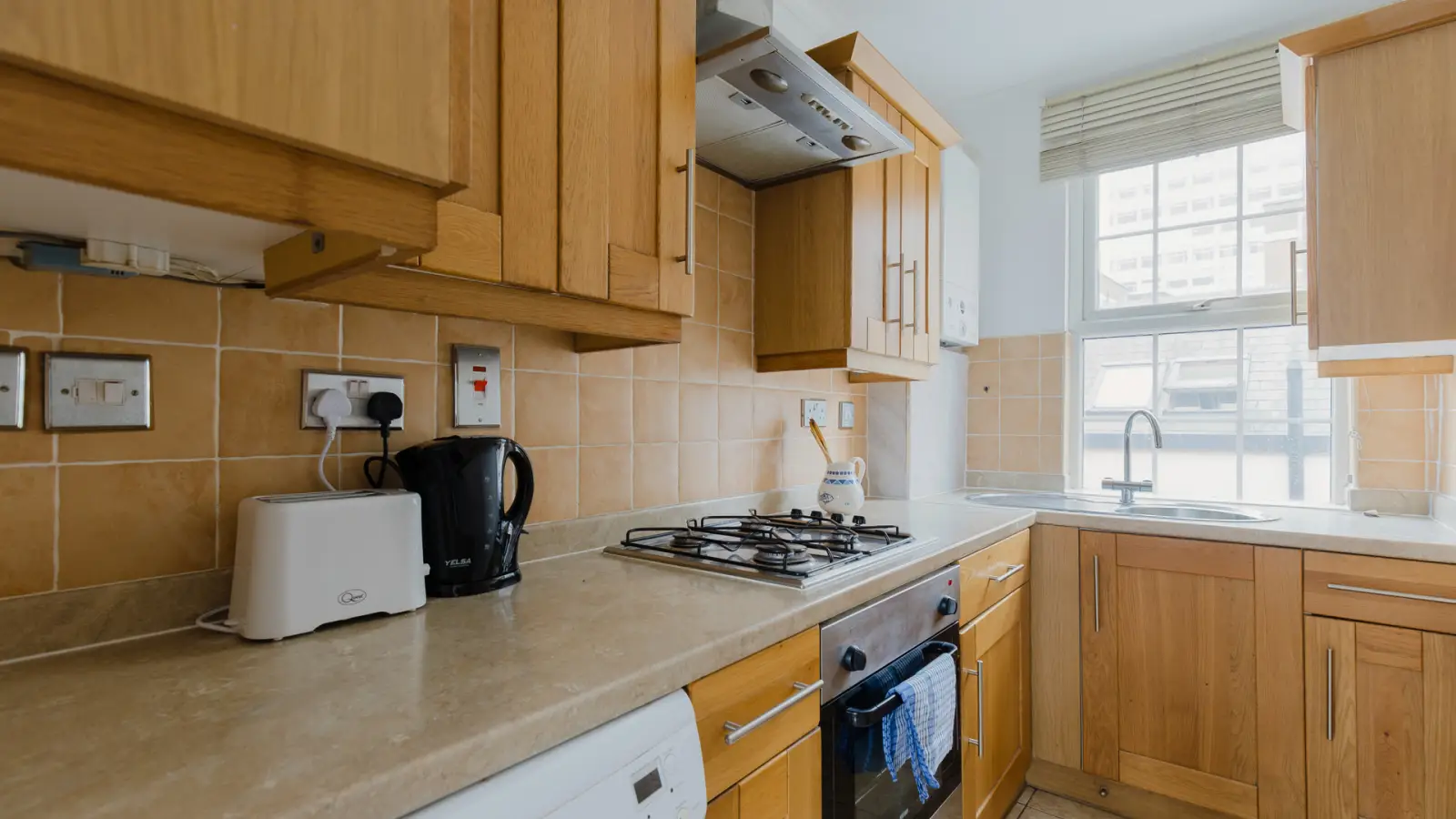 Flat Penfold Street in City of Westminster