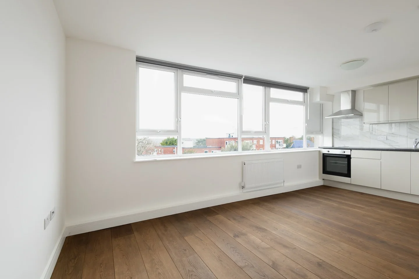 Room Ballards Lane in Greater London