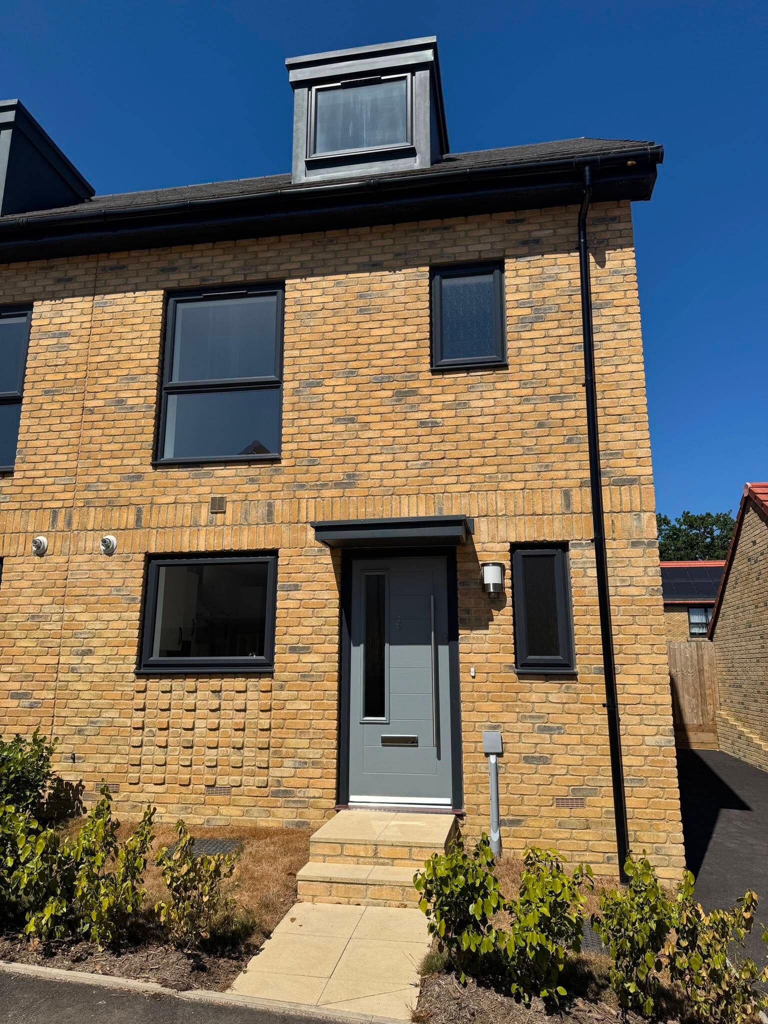 House Oakley Way in Frome
