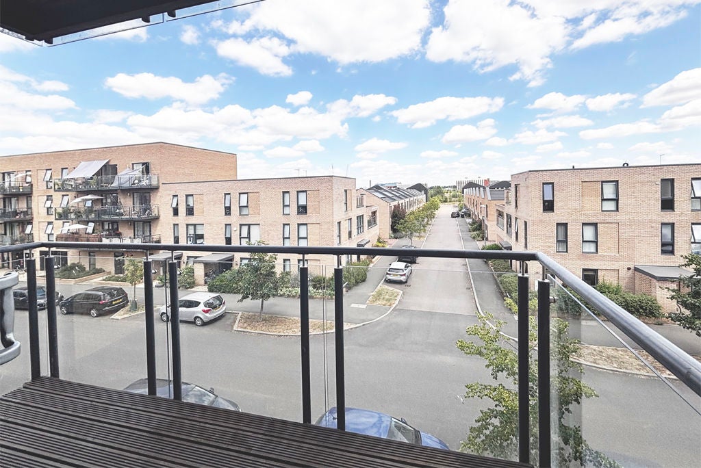 Flat Whittle Avenue in Cambridge