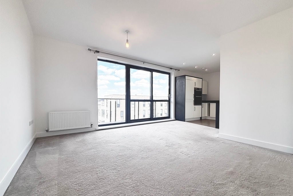 Flat Whittle Avenue in Cambridge