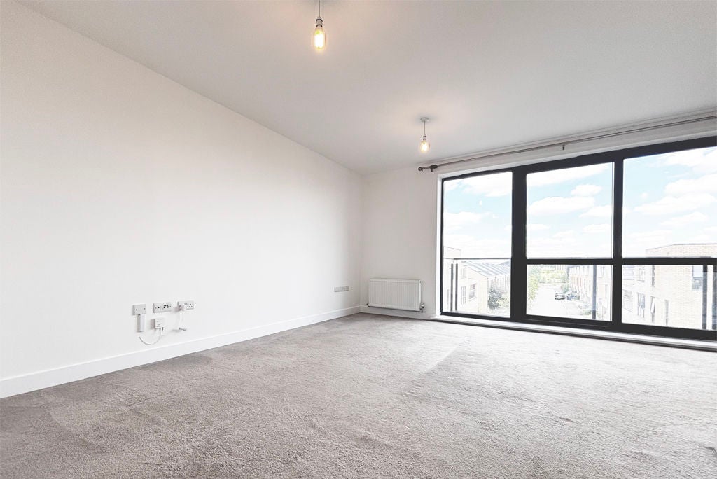 Flat Whittle Avenue in Cambridge