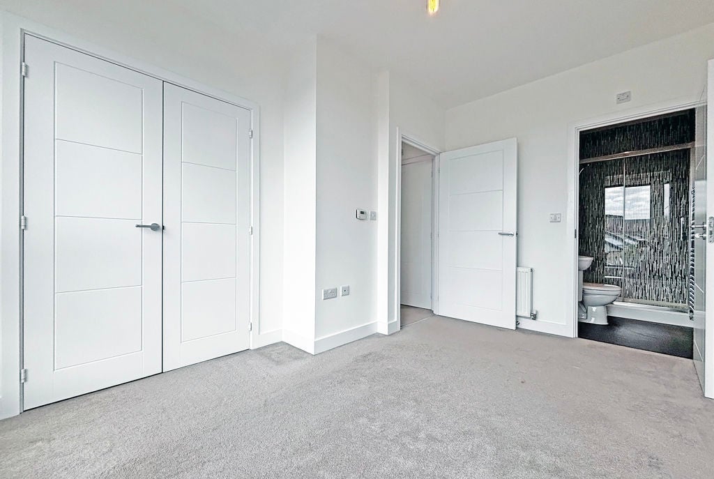 Flat Whittle Avenue in Cambridge