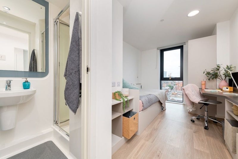 Room Bagot Street in Birmingham