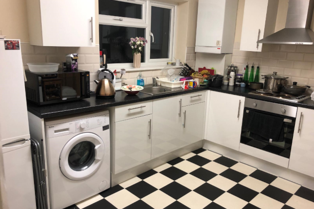 Room Sipson Road in Greater London