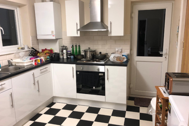 Room Sipson Road in Greater London