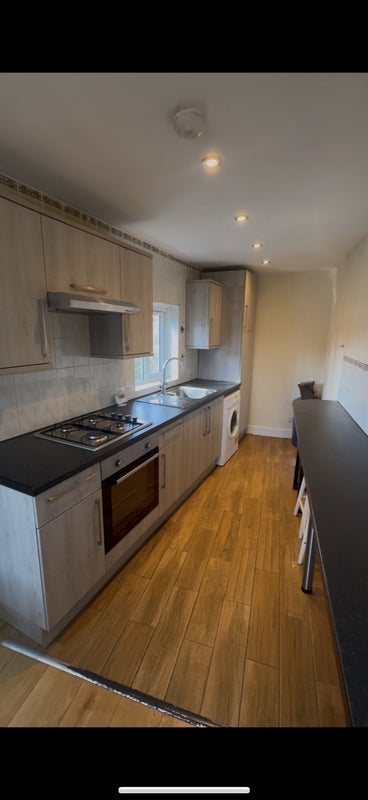 Flat Graham Road in Greater London