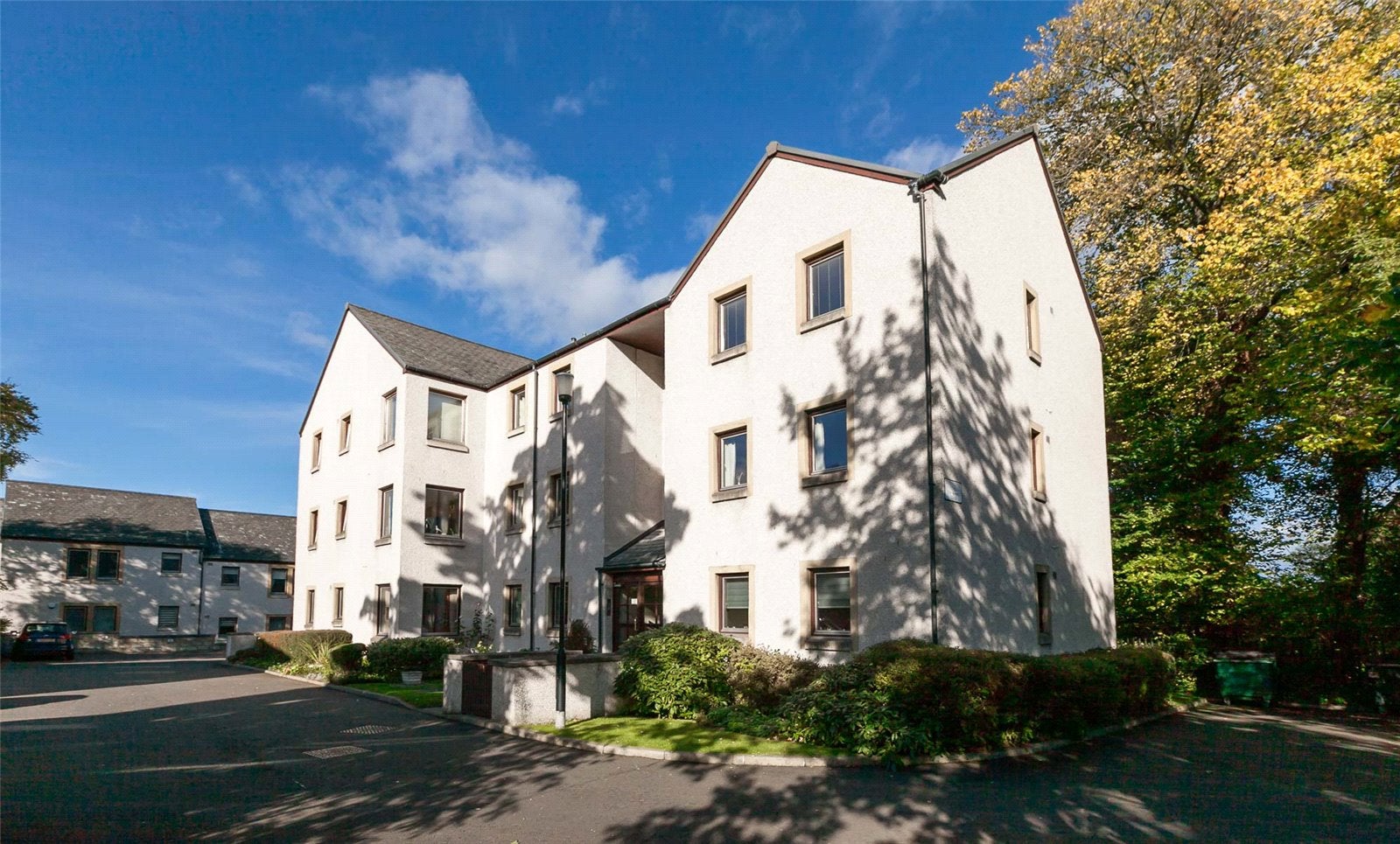 Flat Cygnet Court in City of Edinburgh