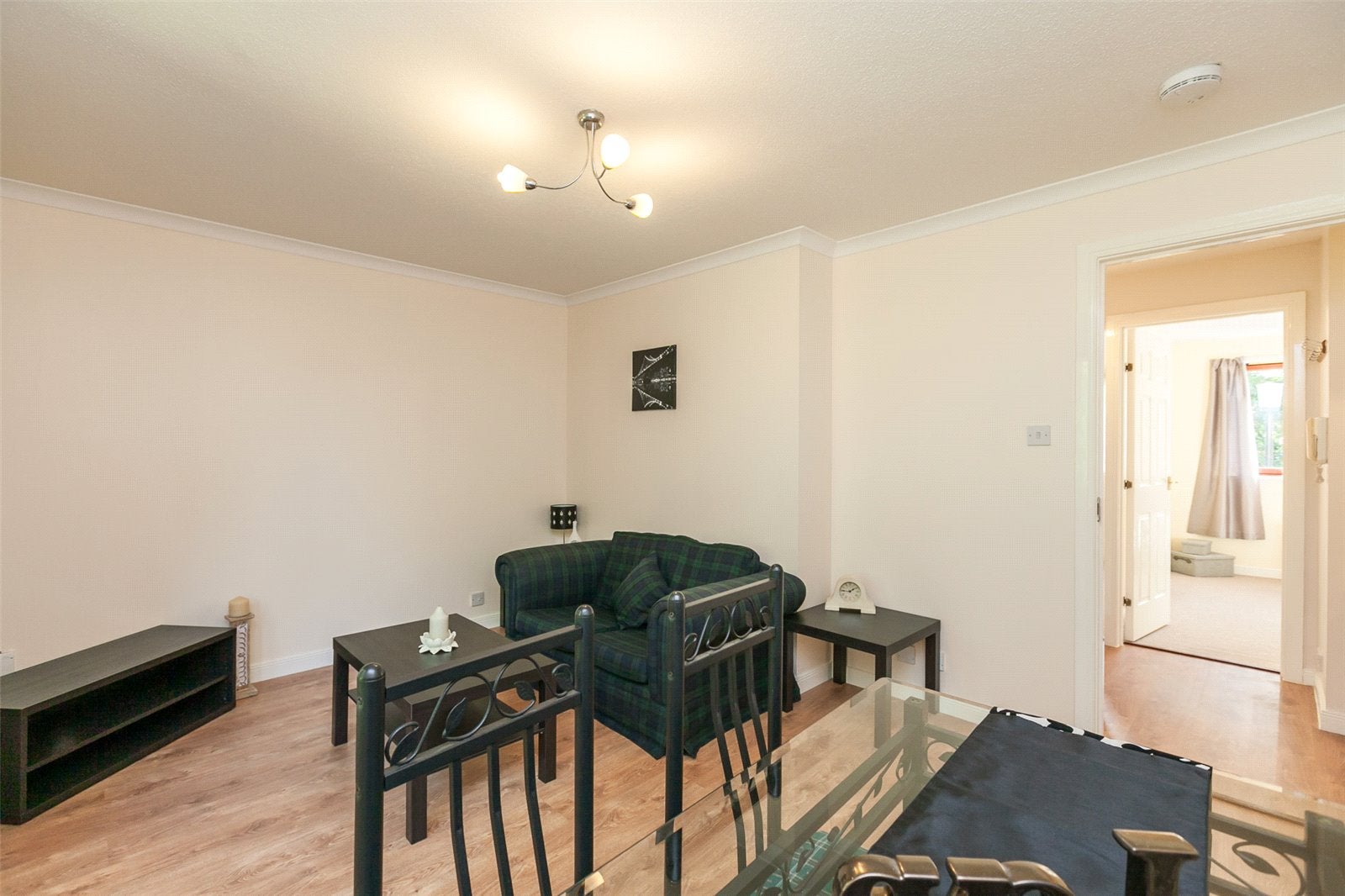 Flat Cygnet Court in City of Edinburgh