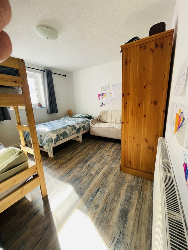 Room North Marine Road in Scarborough