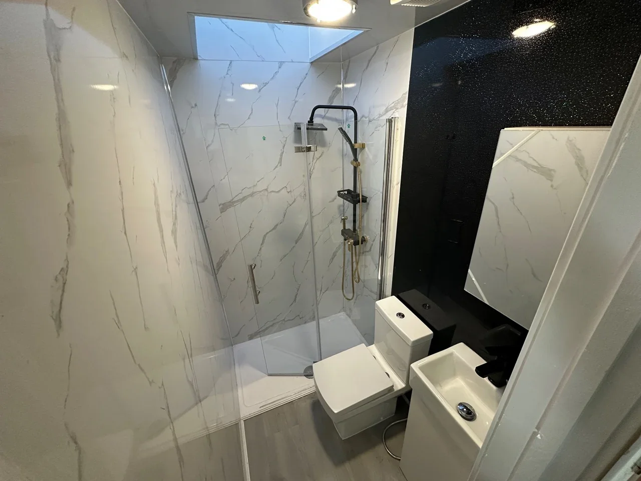 Flat Crombie Close in Greater London