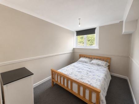 Flat Tidworth Road in Ludgershall