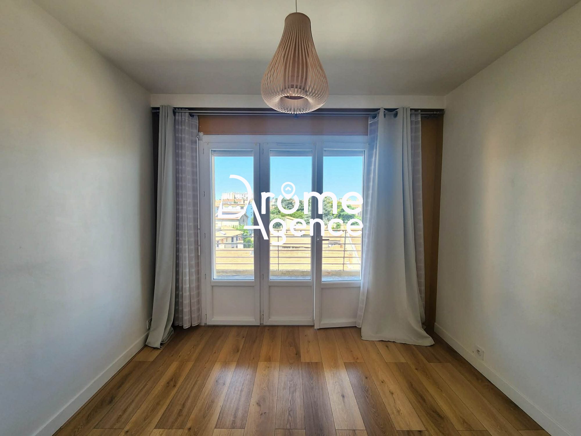 Appartement Allée Le Corbusier à Valence