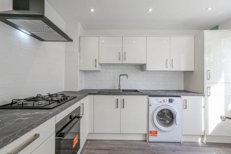 Flat Olney Road in Greater London