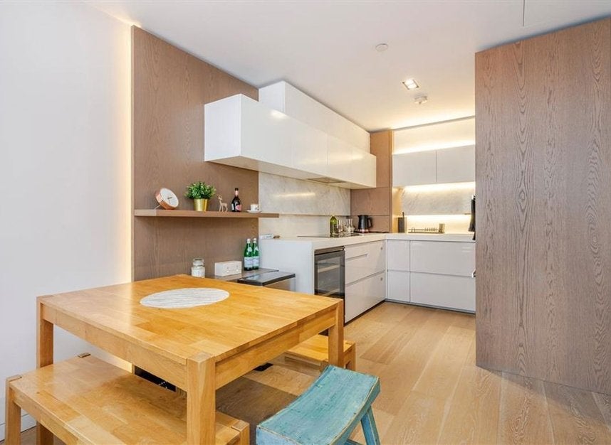 Flat Pearson Square in City of Westminster