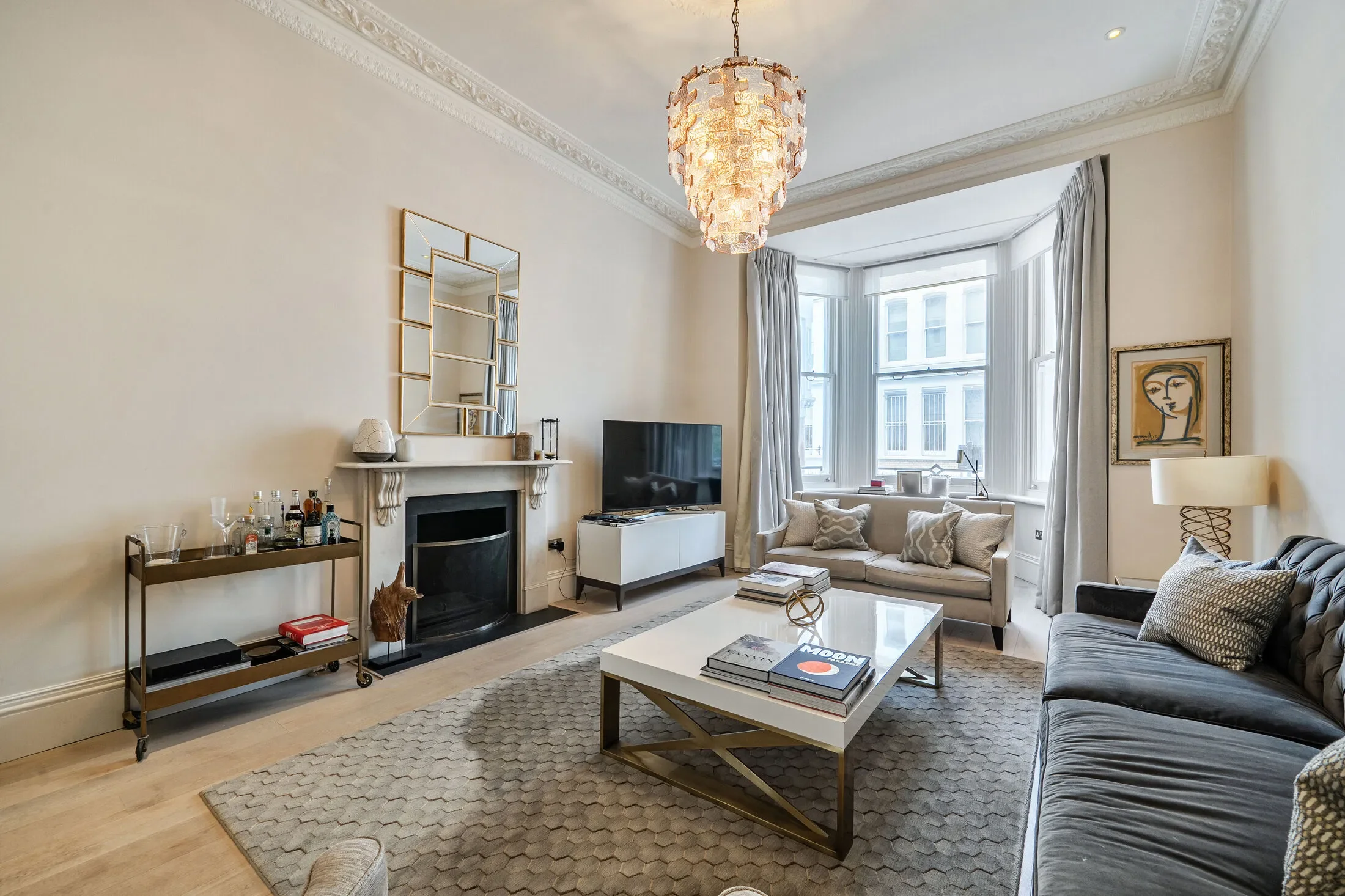 Flat Finborough Road in Greater London
