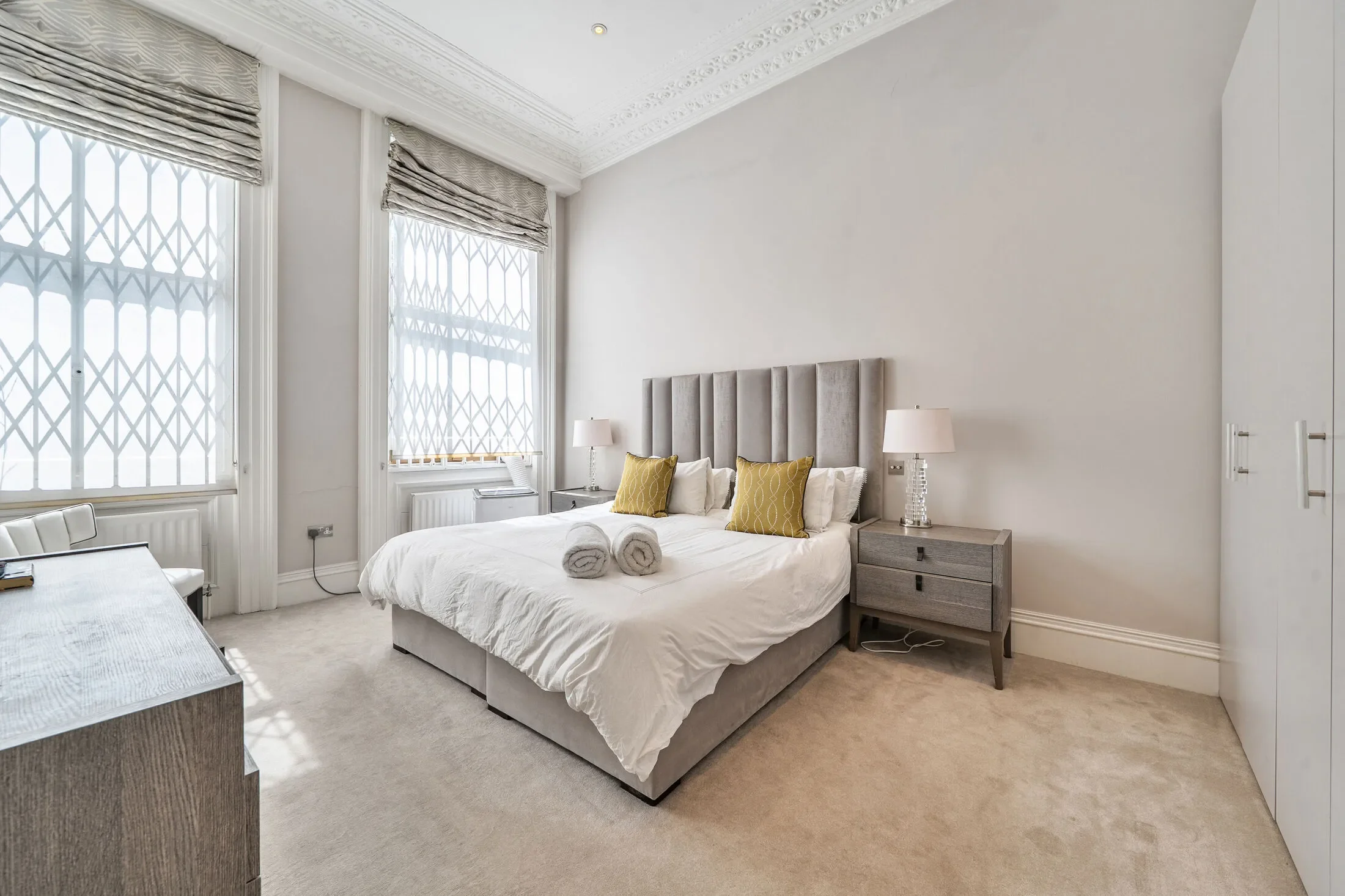 Flat Finborough Road in Greater London