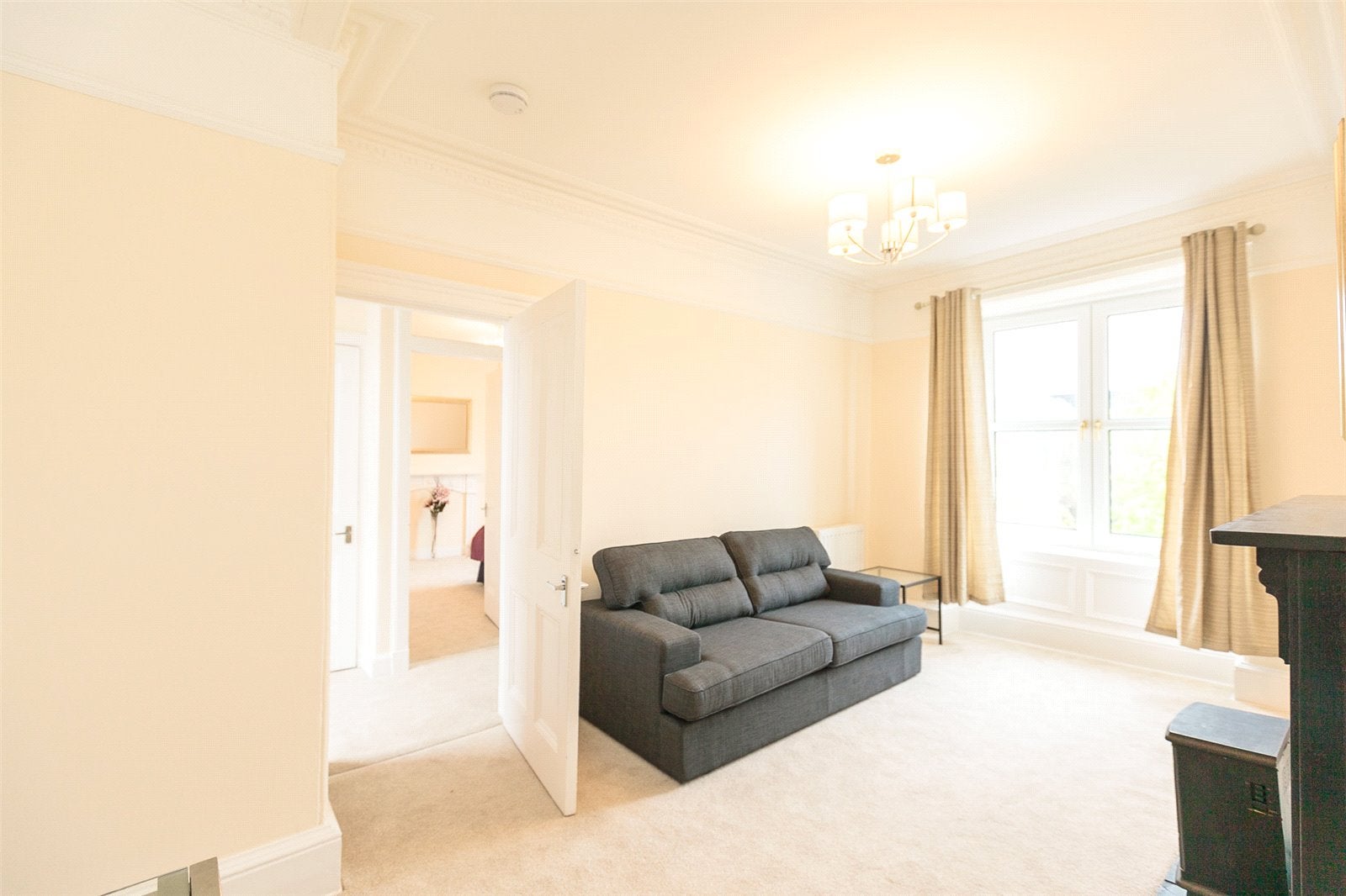 Flat Logan Street in City of Edinburgh