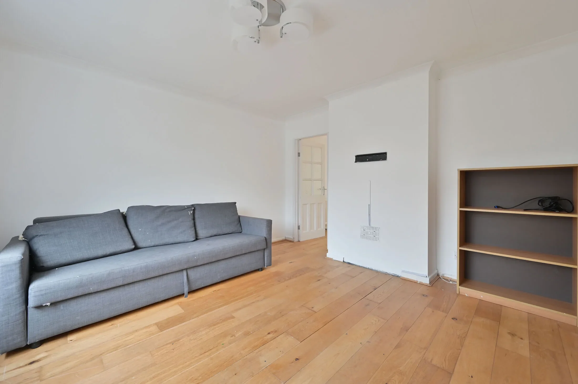 House Newhouse Crescent in Watford