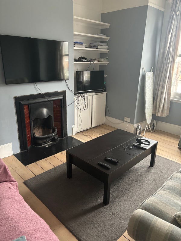 Room Trevelyan Road in Greater London