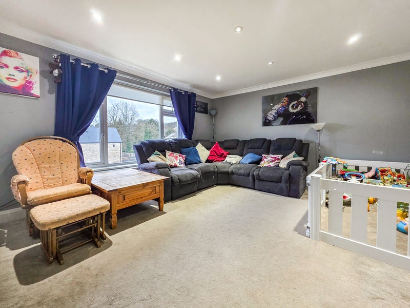 Flat Queensmead Road in Chepping Wycombe