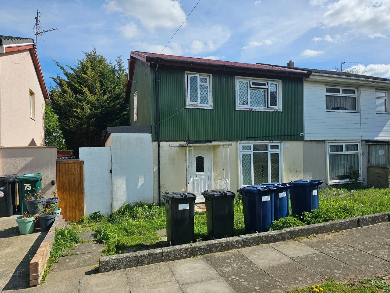 Flat Prayle Grove in Greater London