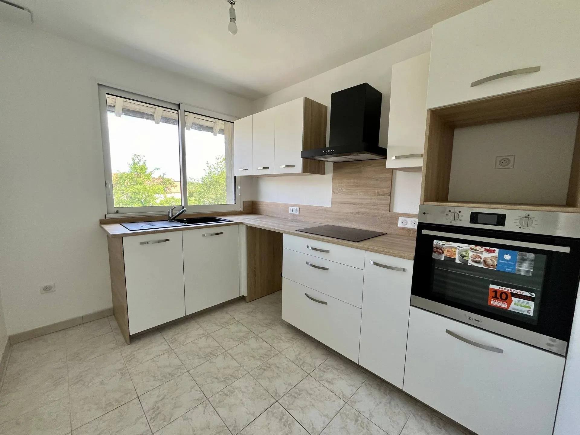 Flat Avenue Paul Vaillant-Couturier in Paray-Vieille-Poste