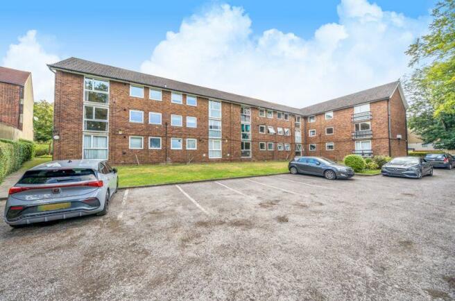 Room Godstone Road in Greater London