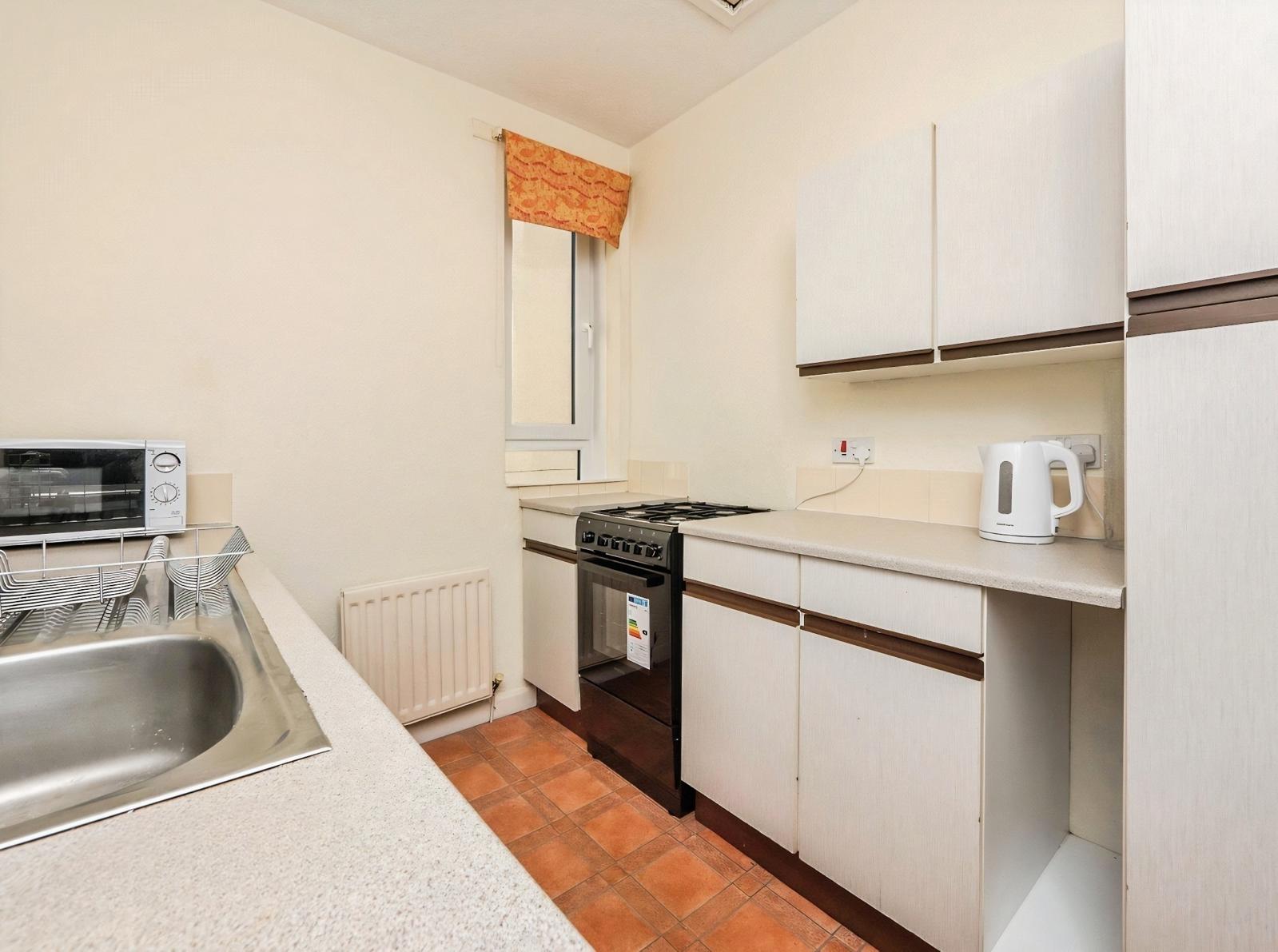 Flat Loganlea Place in City of Edinburgh
