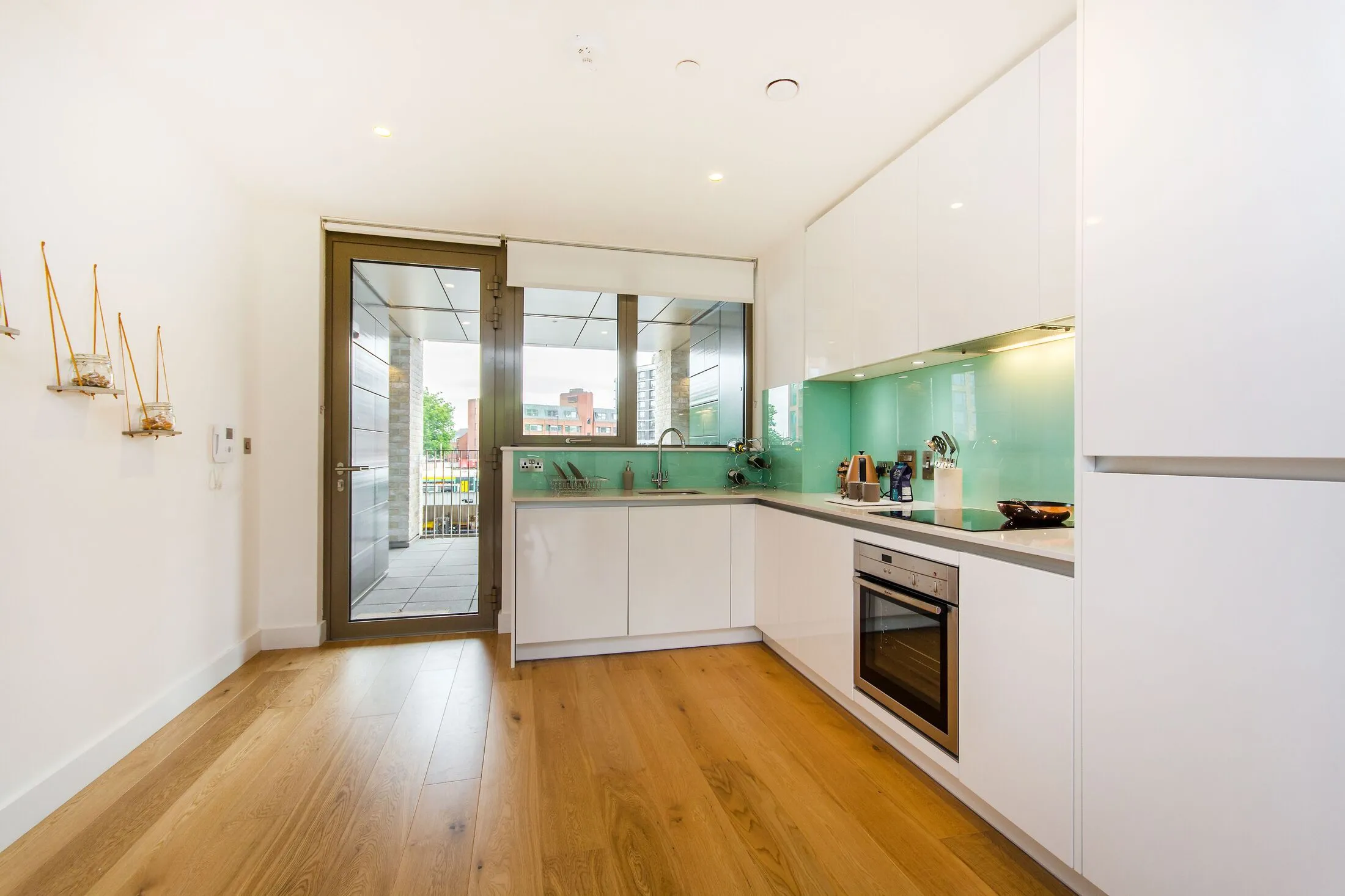 Flat Caithness Walk in Greater London