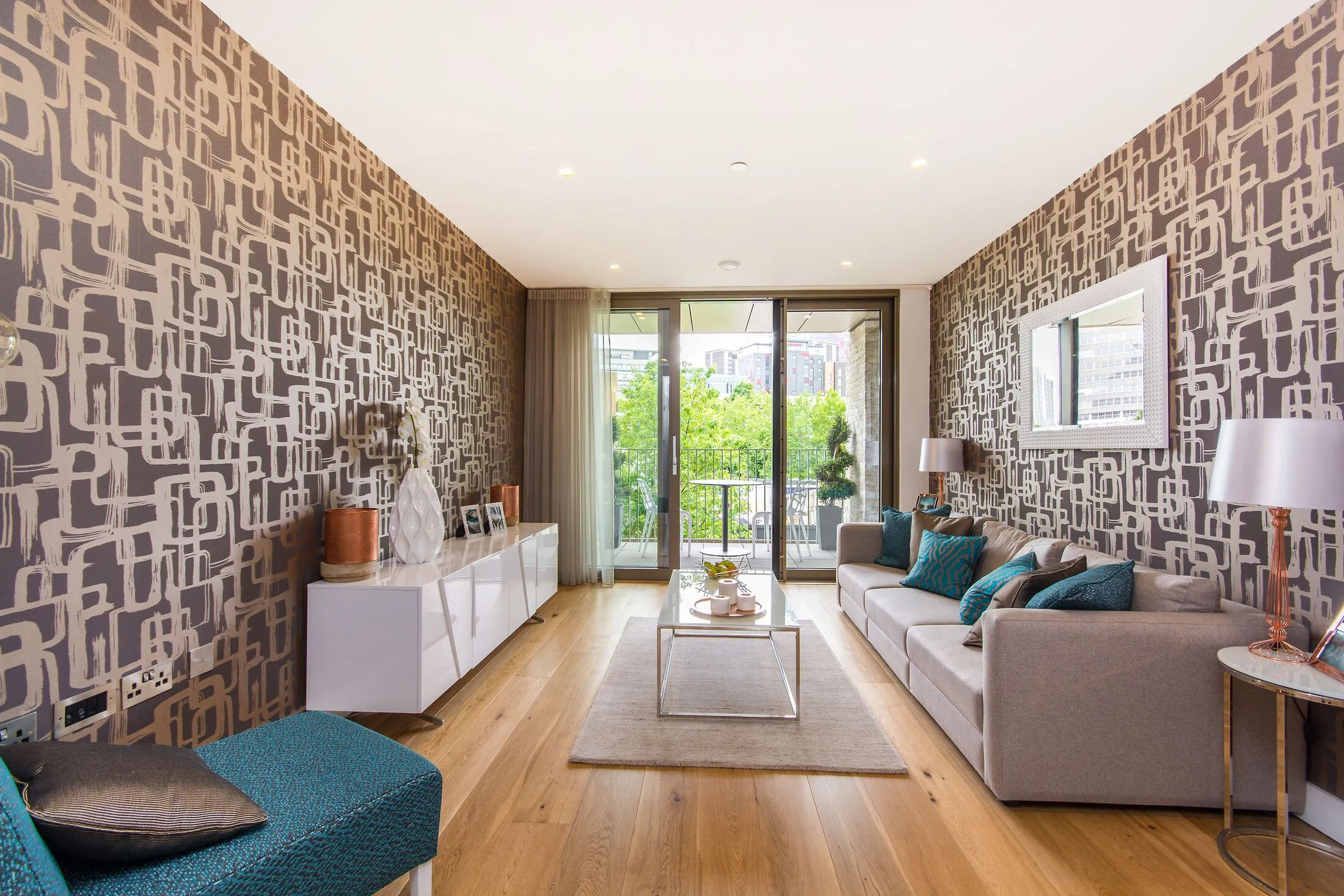 Flat Caithness Walk in Greater London