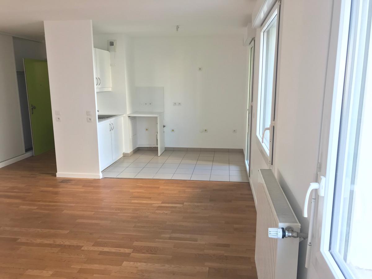 Flat Rue Père André Jarlan in Évry