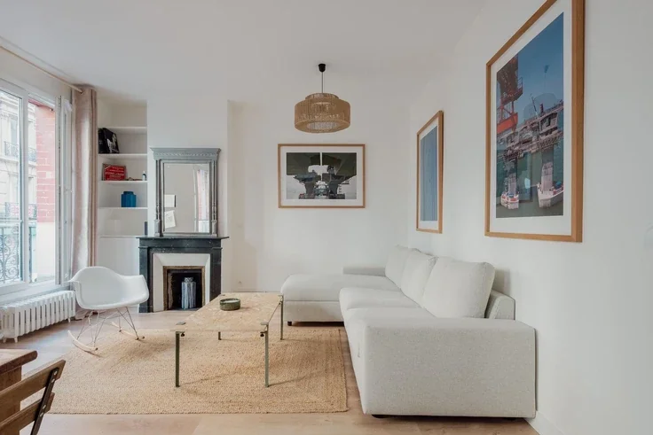 Appartement Rue André Gill à Paris