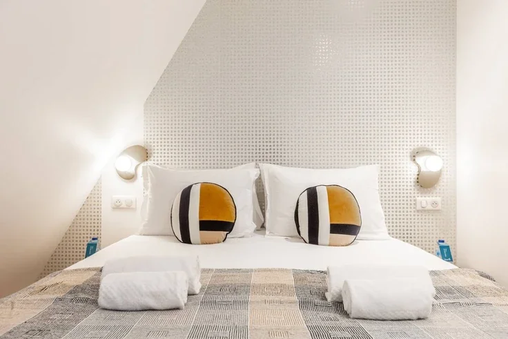 Flat Avenue de Wagram in Paris