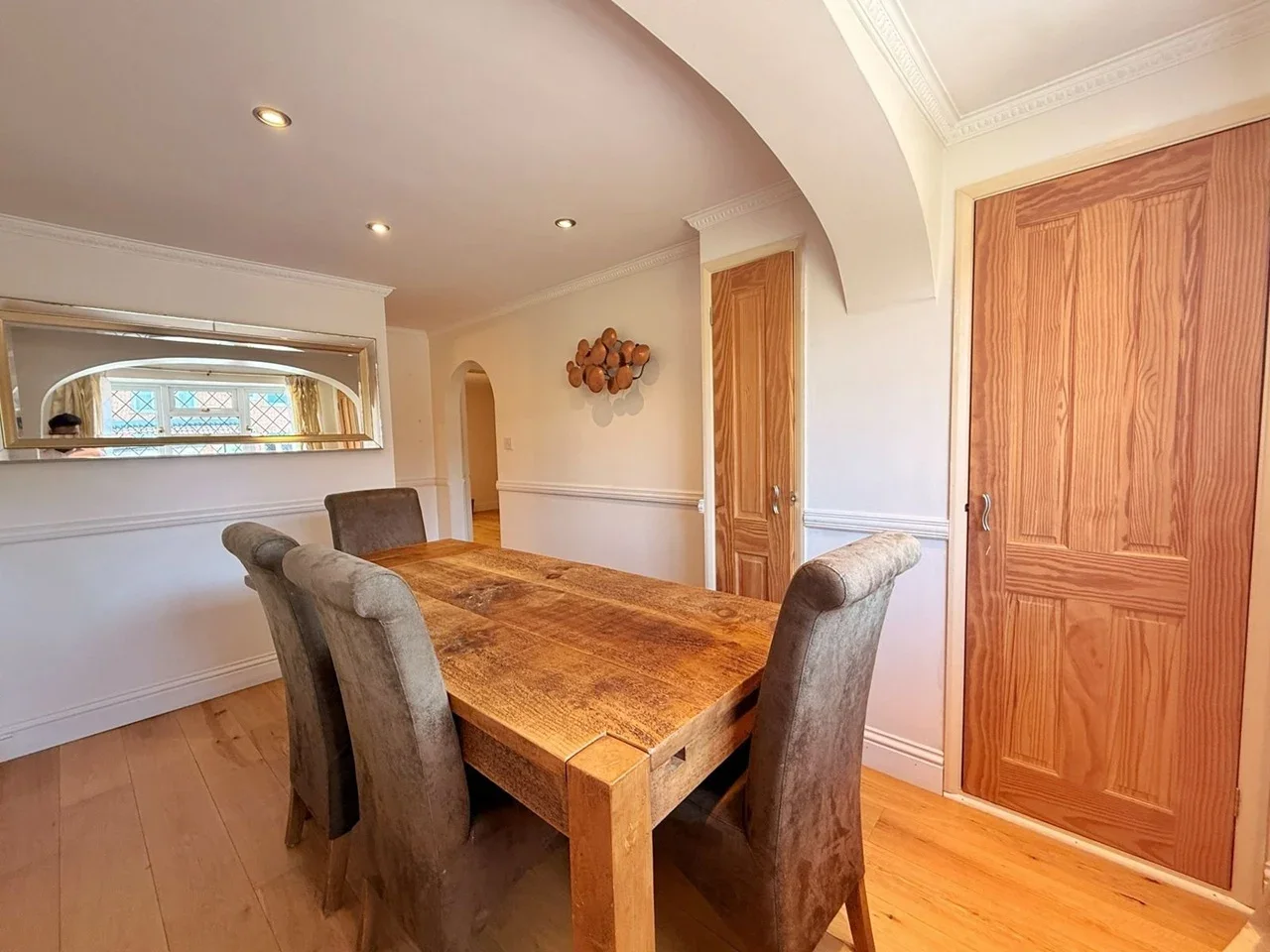 House Aysgarth Park in Holyport