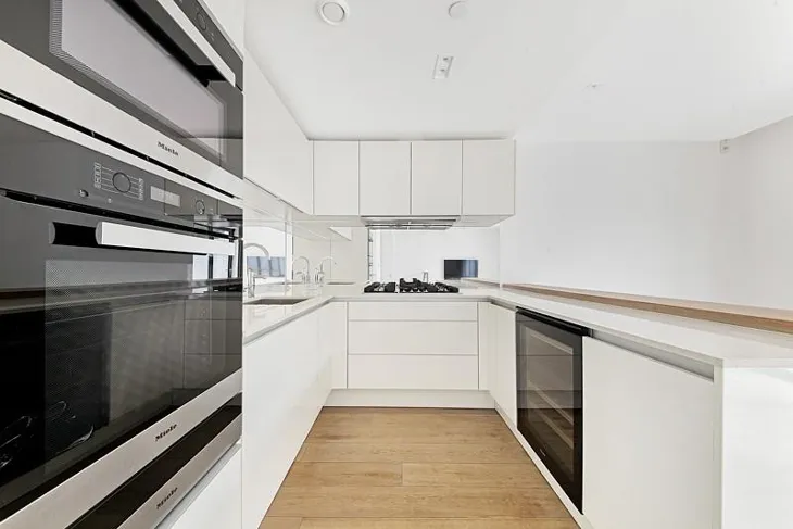 House Rainsborough Square in Greater London