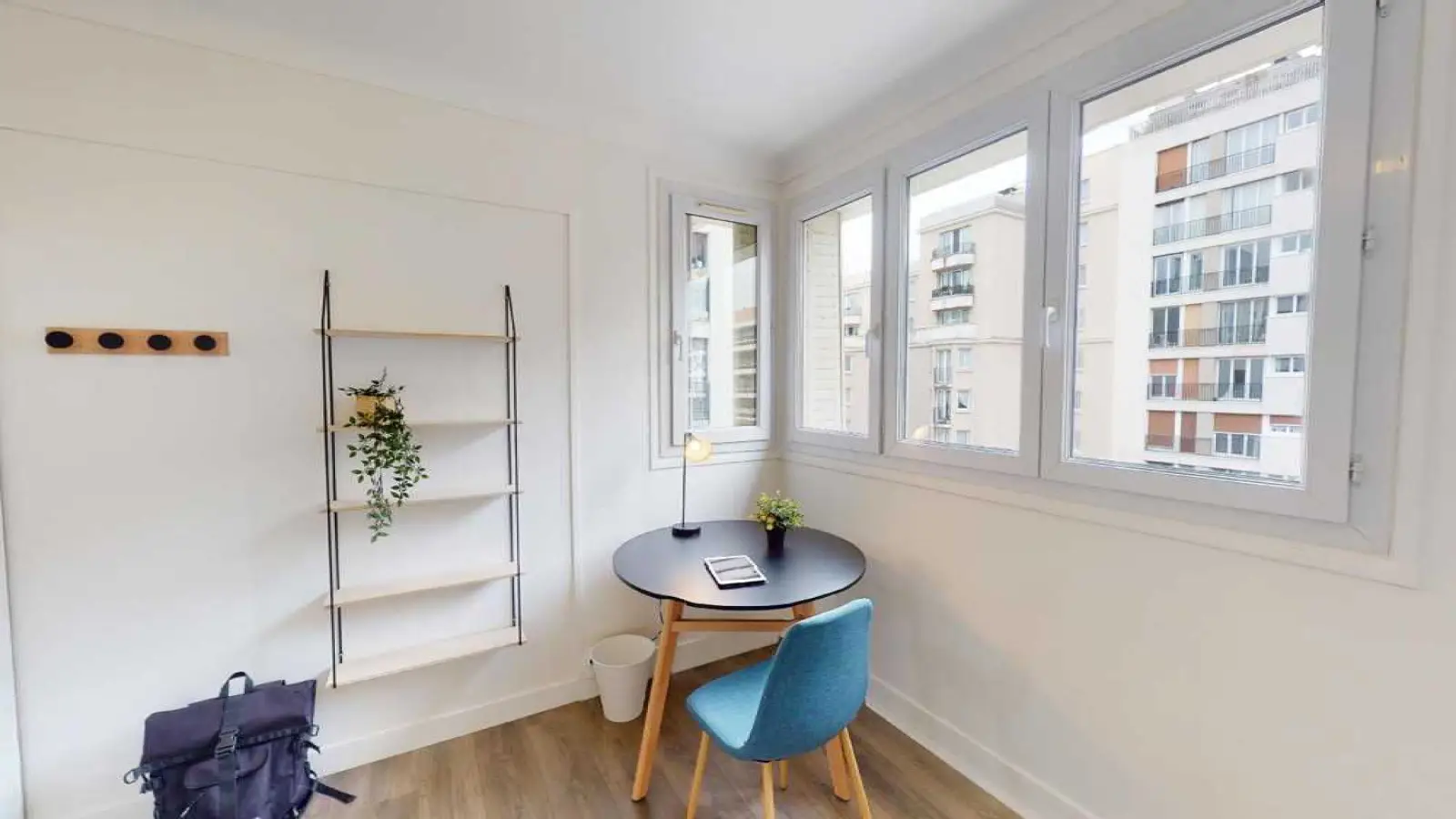 Chambre Rue de Saussure à Paris