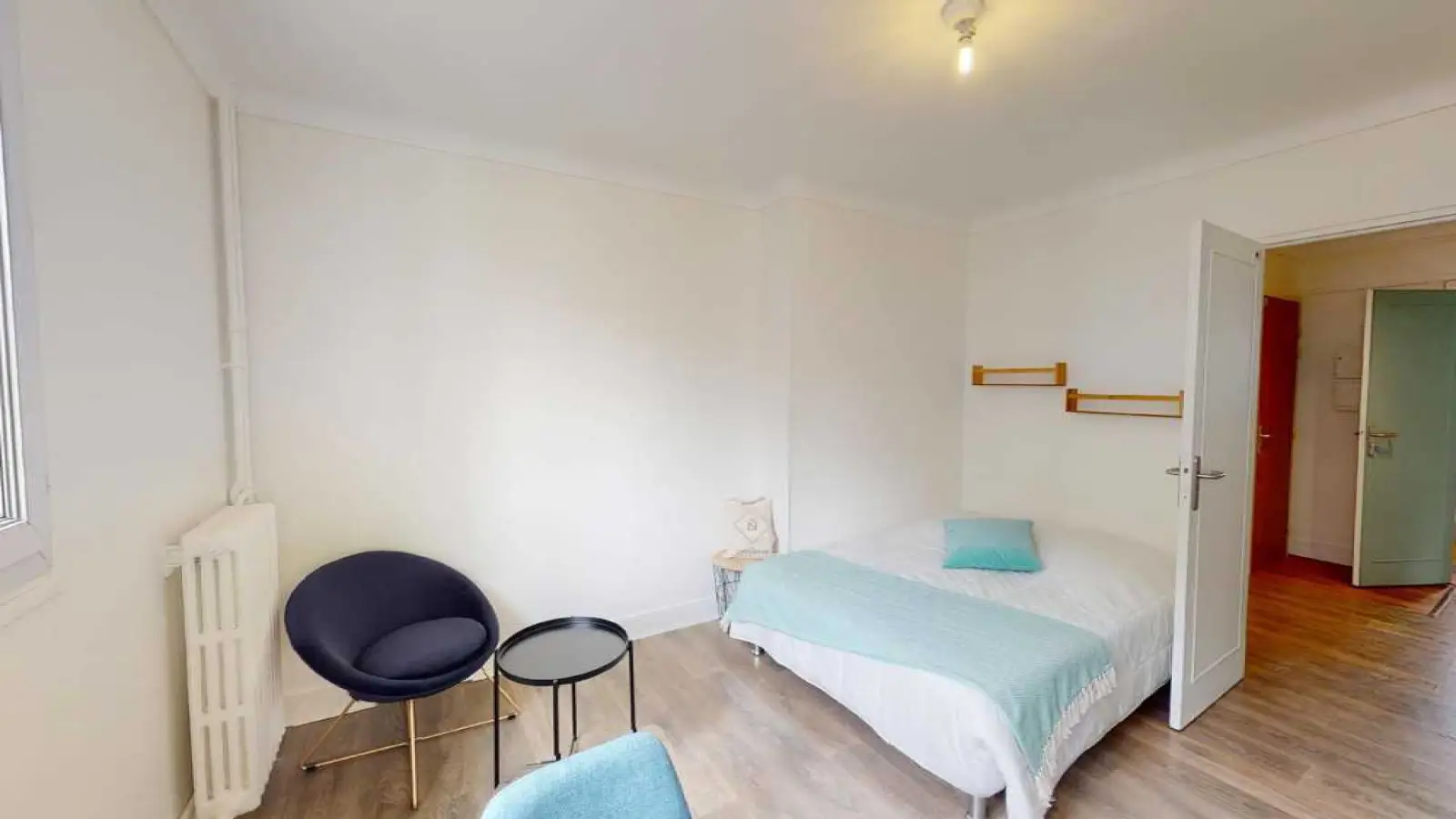 Chambre Rue de Saussure à Paris