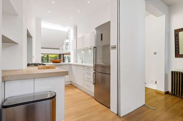 House Hawksley Road in Greater London