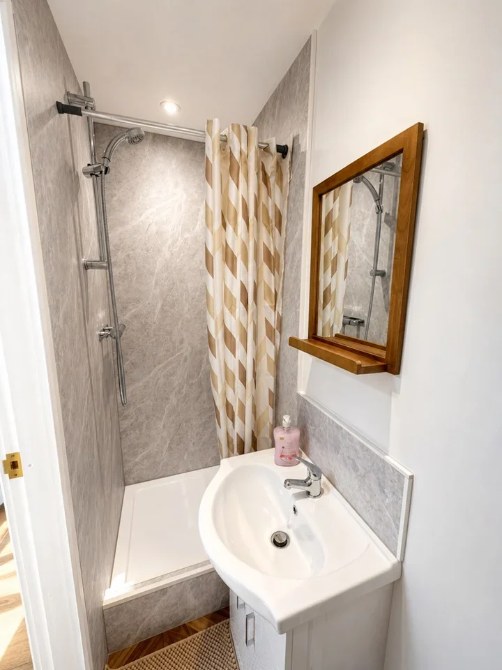 Flat Temple Bar in Willenhall