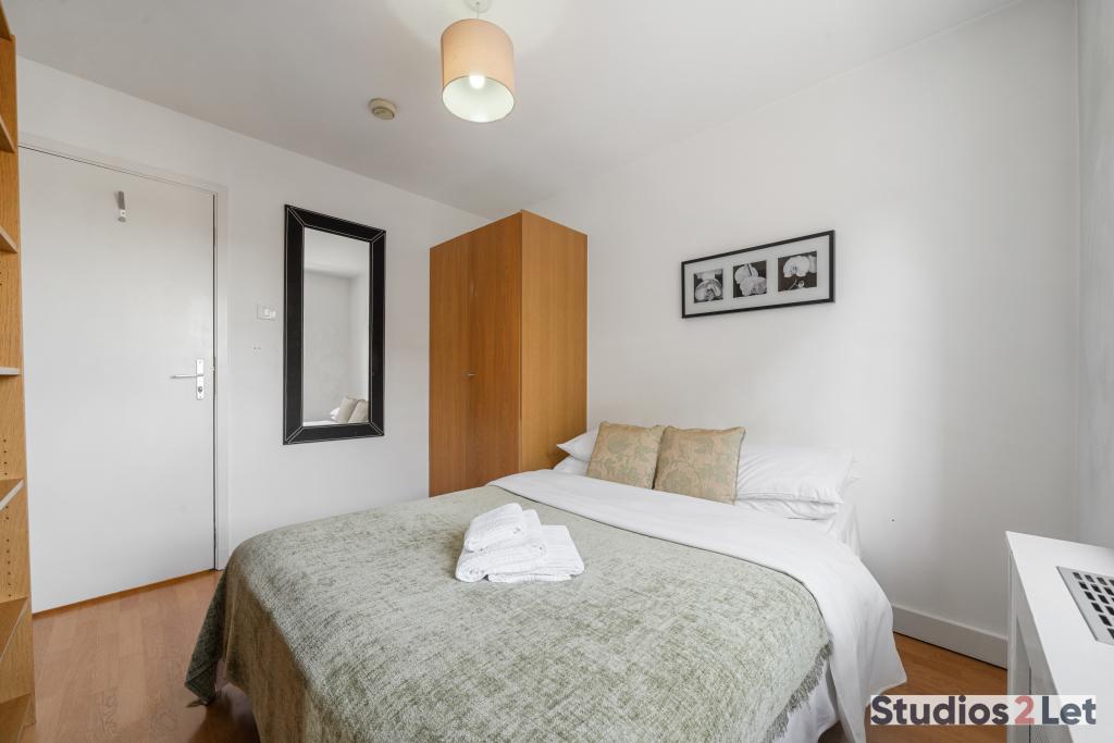 Flat North Gower Street in Greater London