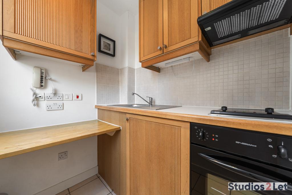 Flat North Gower Street in Greater London
