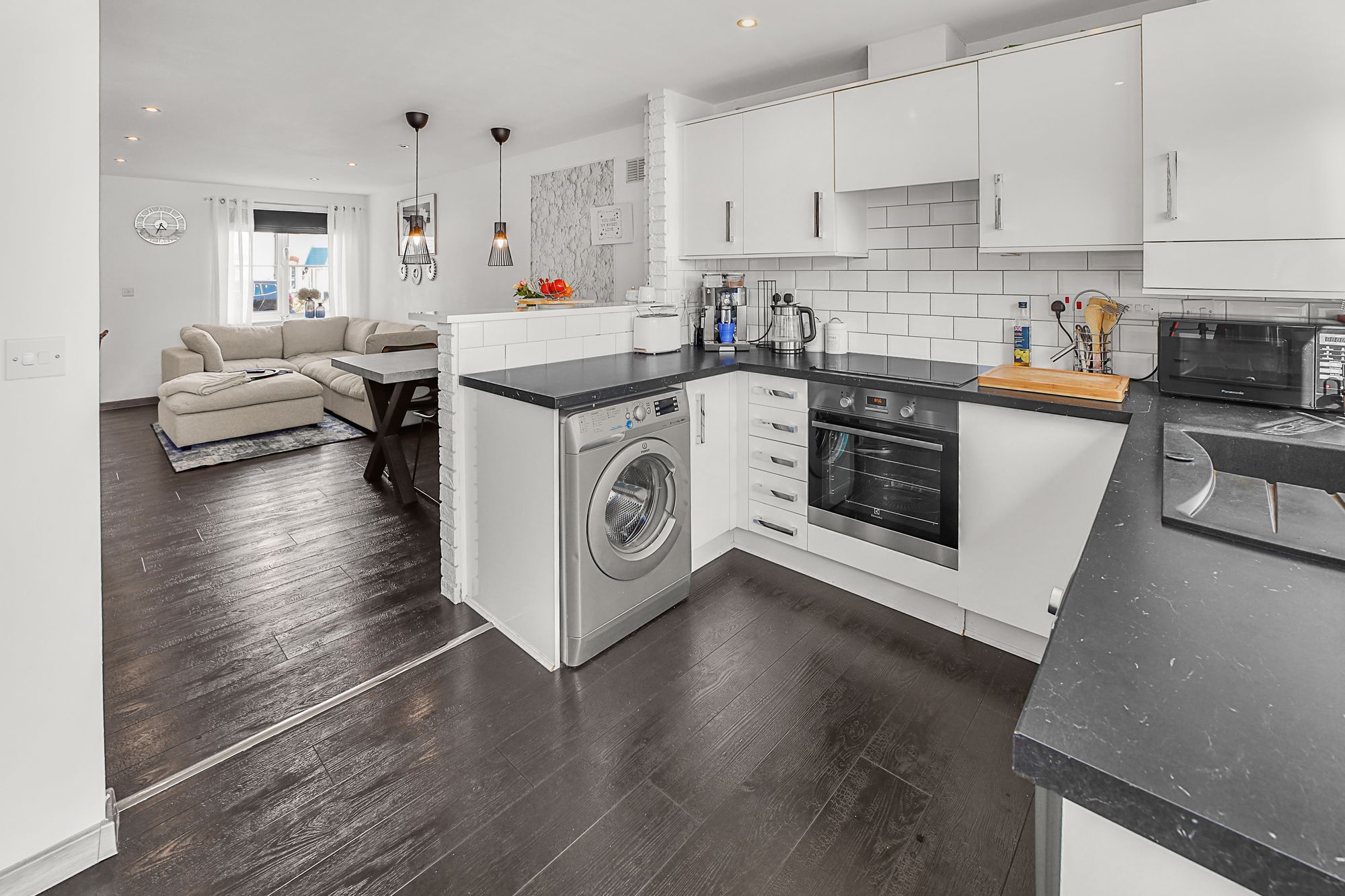 House Garston Crescent in Newton-le-Willows