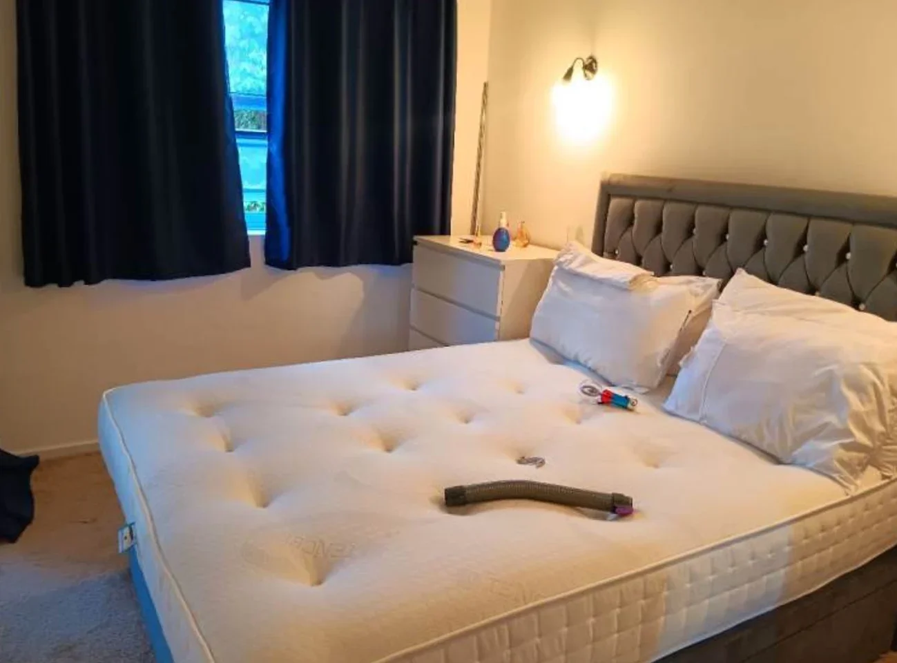 Flat Fairview Court in Greater London