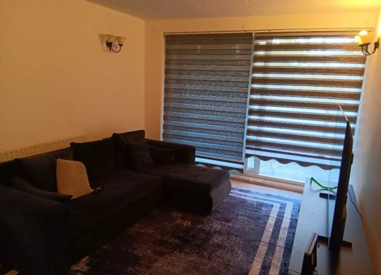 Flat Fairview Court in Greater London